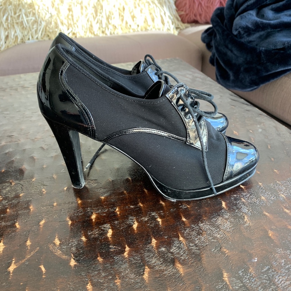 Impo heeled patent leather oxford